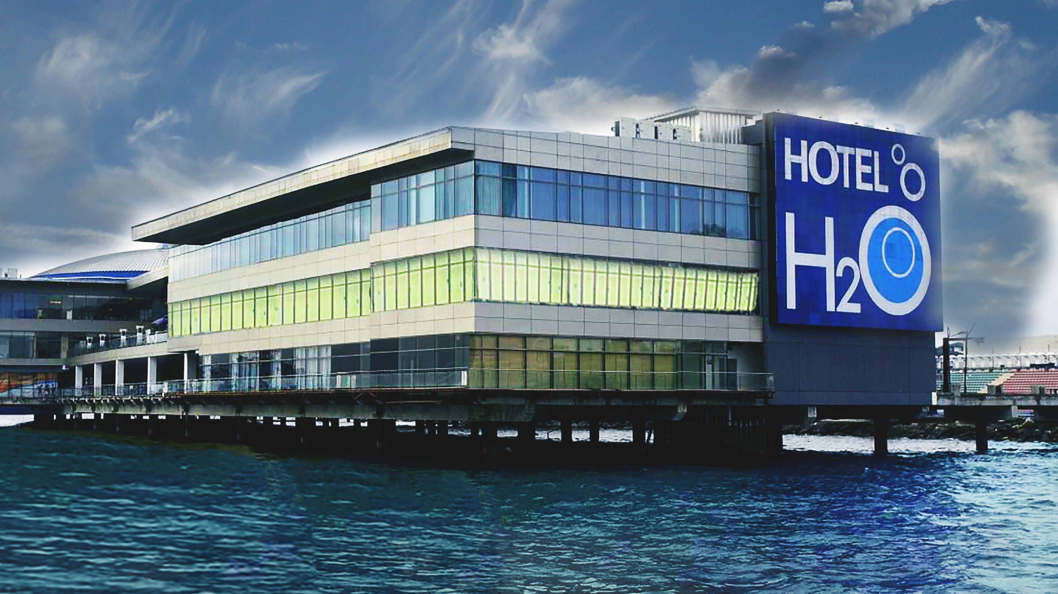 Hotel H2O Manila Exterior photo