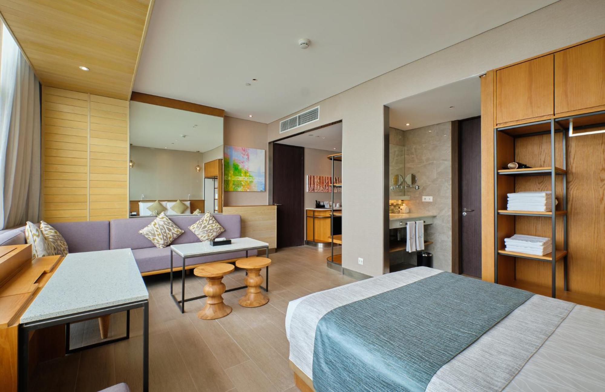Hotel H2O Manila Exterior photo