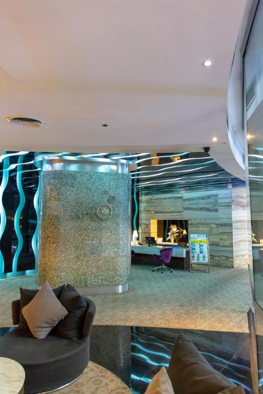 Hotel H2O Manila Exterior photo