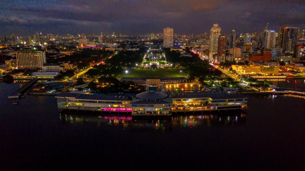 Hotel H2O Manila Exterior photo