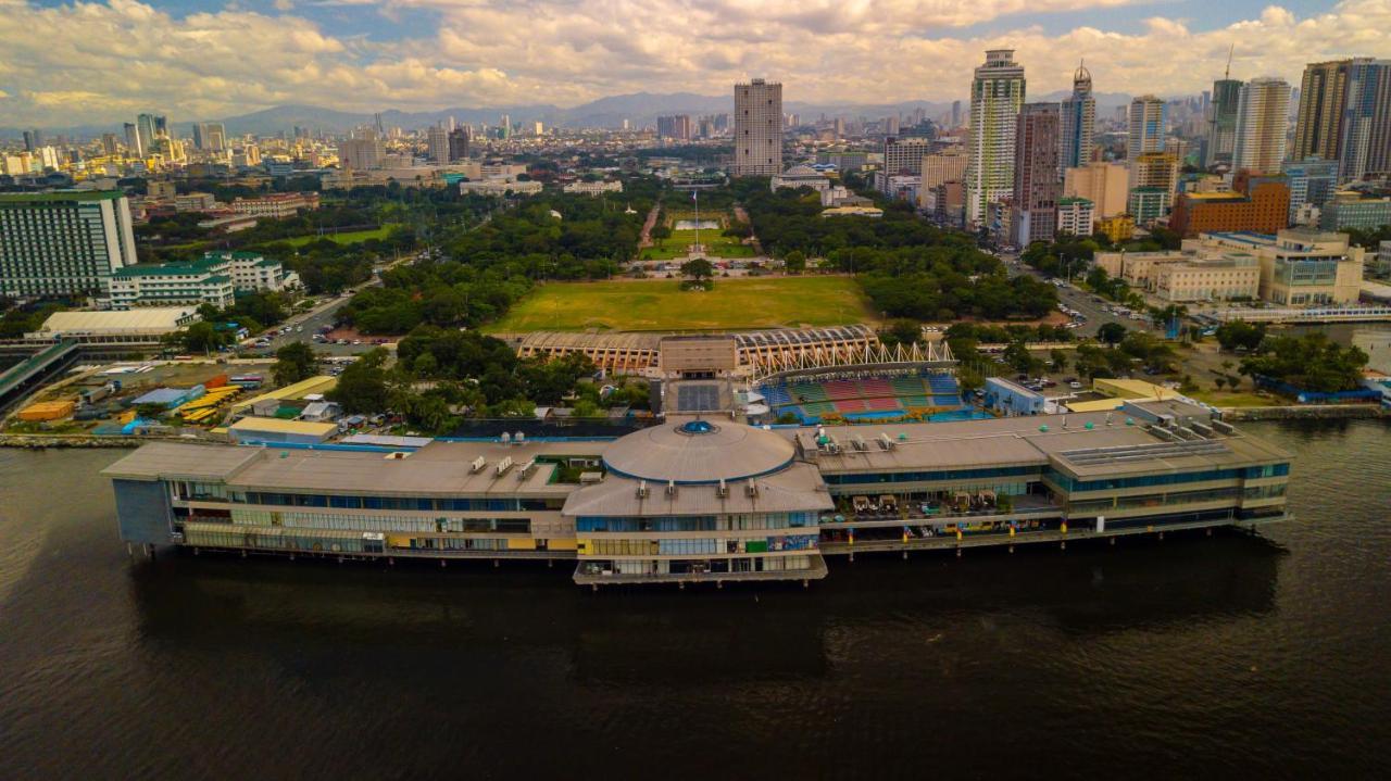 Hotel H2O Manila Exterior photo